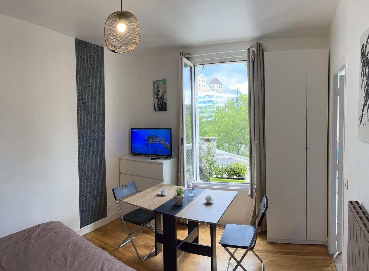 Studio De Charme Pantin Exterior photo